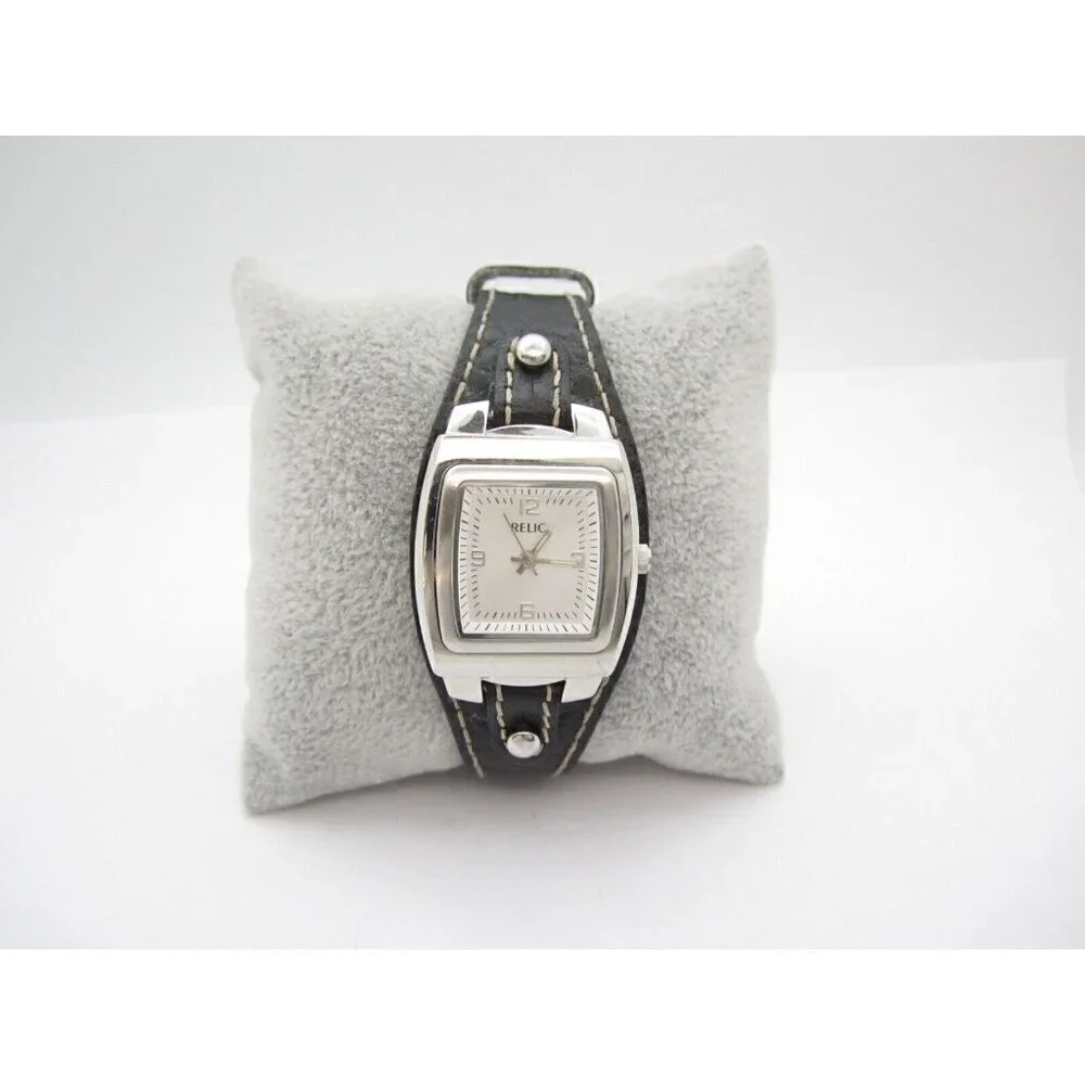 Women Relic Quartz WR Analog 25mm Dial Round Watch (G738) 